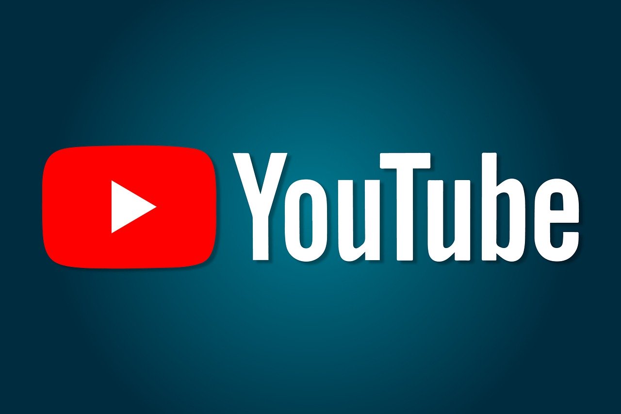 YouTube 広告 出し方